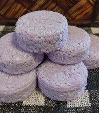 Load image into Gallery viewer, Lavender Goat Milk Shampoo Bar